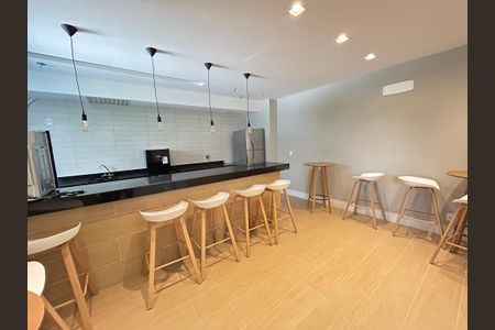 Apartamento para alugar com 41m², 2 quartos e sem vagaÁrea comum - Salão de festas