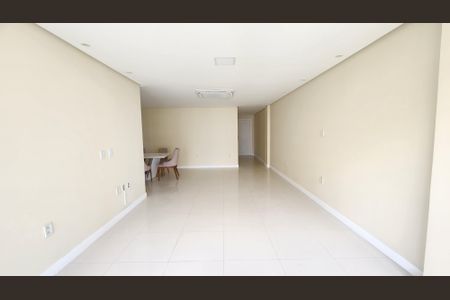 Sala de apartamento para alugar com 3 quartos, 130m² em Vitória, Salvador