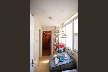 Apartamento à venda com 67m², 3 quartos e 1 vagaÁrea de Serviço