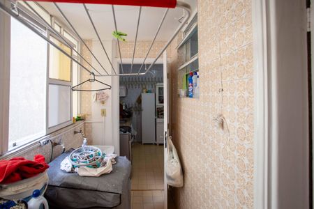 Apartamento à venda com 67m², 3 quartos e 1 vagaÁrea de Serviço