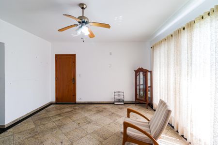 Casa para alugar com 3 quartos, 250m² em Jardim Monte Kemel, São Paulo