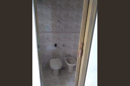 Apartamento à venda com 78m², 2 quartos e sem vagaBanheiro