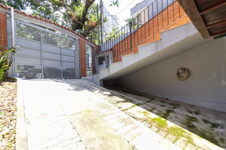 Casa à venda com 175m², 4 quartos e 3 vagas Casa à venda com 175m², 4 quartos e 3 vagasGaragem Descoberta