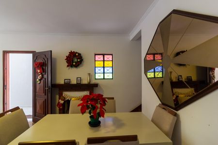 Casa à venda com 175m², 4 quartos e 3 vagas Casa à venda com 175m², 4 quartos e 3 vagasSala de Jantar