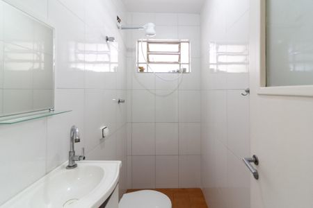 Casa à venda com 175m², 4 quartos e 3 vagas Casa à venda com 175m², 4 quartos e 3 vagasBanheiro de Serviço