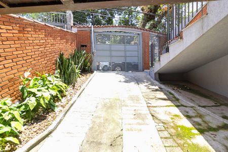 Casa à venda com 175m², 4 quartos e 3 vagas Casa à venda com 175m², 4 quartos e 3 vagasGaragem Descoberta