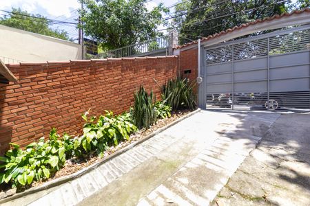 Casa à venda com 175m², 4 quartos e 3 vagas Casa à venda com 175m², 4 quartos e 3 vagasGaragem Descoberta
