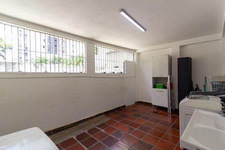 Casa à venda com 175m², 4 quartos e 3 vagas Casa à venda com 175m², 4 quartos e 3 vagasÁrea de Serviço