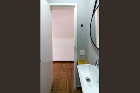 Casa à venda com 175m², 4 quartos e 3 vagas Casa à venda com 175m², 4 quartos e 3 vagasLavabo