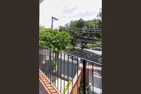 Casa à venda com 175m², 4 quartos e 3 vagas Casa à venda com 175m², 4 quartos e 3 vagasVaranda Quarto 1 - Suíte