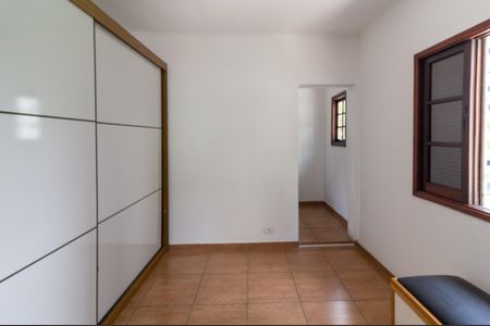 Casa à venda com 175m², 4 quartos e 3 vagas Casa à venda com 175m², 4 quartos e 3 vagasQuarto 3
