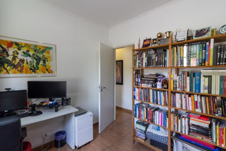 Casa à venda com 175m², 4 quartos e 3 vagas Casa à venda com 175m², 4 quartos e 3 vagasQuarto 2