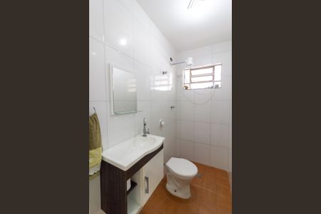 Casa à venda com 175m², 4 quartos e 3 vagas Casa à venda com 175m², 4 quartos e 3 vagasBanheiro de Serviço