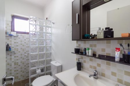 Casa à venda com 175m², 4 quartos e 3 vagas Casa à venda com 175m², 4 quartos e 3 vagasBanheiro Suíte