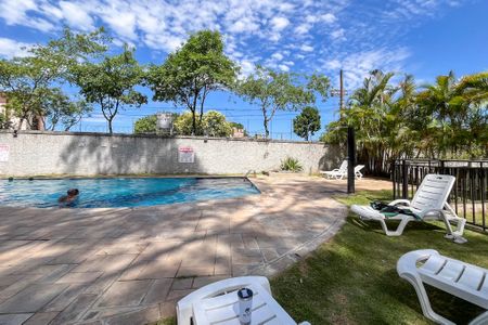 Apartamento para alugar com 50m², 2 quartos e 1 vagaPiscina