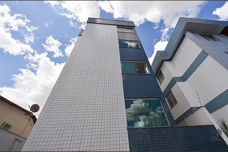 Apartamento para alugar com 90m², 3 quartos e 2 vagasFachada