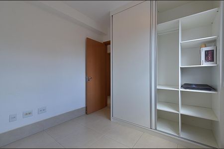 Apartamento para alugar com 90m², 3 quartos e 2 vagasQuarto 2