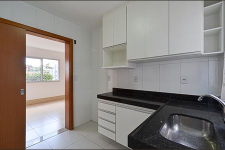 Apartamento para alugar com 90m², 3 quartos e 2 vagasCozinha