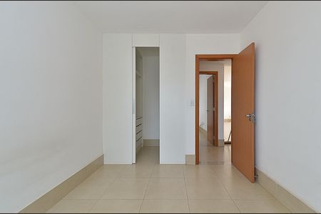 Apartamento para alugar com 90m², 3 quartos e 2 vagasSuíte