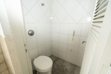 Apartamento à venda com 78m², 2 quartos e sem vagaBanheiro de serviço