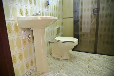 Casa para alugar com 220m², 3 quartos e 3 vagasBanheiro da Suíte 