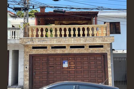 Casa para alugar com 220m², 3 quartos e 3 vagasFachada 