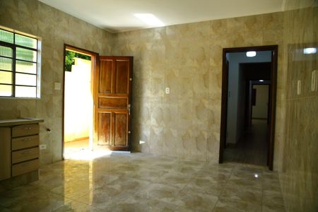 Casa para alugar com 220m², 3 quartos e 3 vagasCozinha 