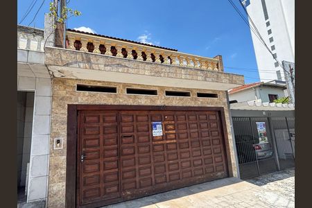 Casa para alugar com 220m², 3 quartos e 3 vagasFachada 