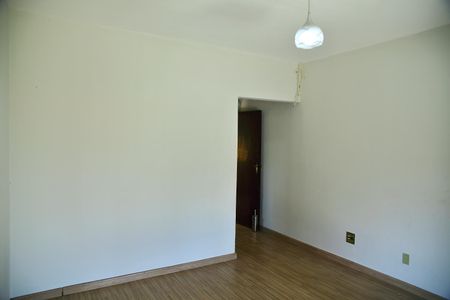 Casa para alugar com 220m², 3 quartos e 3 vagasSuíte 