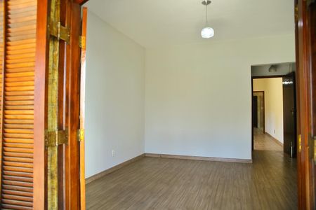 Casa para alugar com 220m², 3 quartos e 3 vagasSuíte 