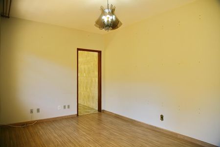 Sala de casa para alugar com 3 quartos, 220m² em Baeta Neves, São Bernardo do Campo