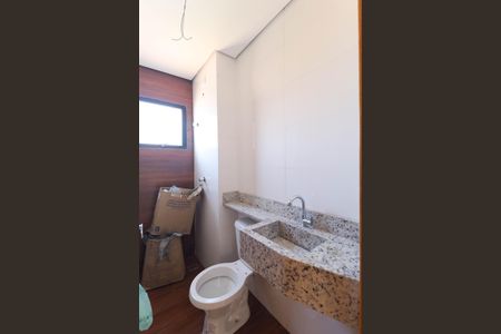 Apartamento para alugar com 35m², 2 quartos e sem vaga Apartamento para alugar com 35m², 2 quartos e sem vagaBanheiro social