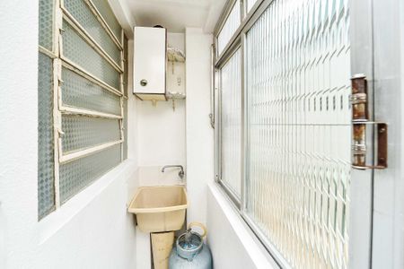 Apartamento para alugar com 68m², 2 quartos e 1 vagaÁrea de Serviço