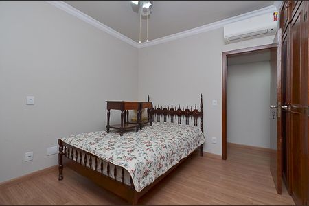 Apartamento para alugar com 148m², 3 quartos e 1 vaga Apartamento para alugar com 148m², 3 quartos e 1 vagaSuíte