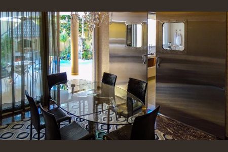 Casa à venda com 3 quartos, 268m² em Parque Taquaral, Campinas