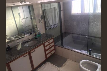 Casa à venda com 3 quartos, 259m² em Jardim Chapadão, Campinas
