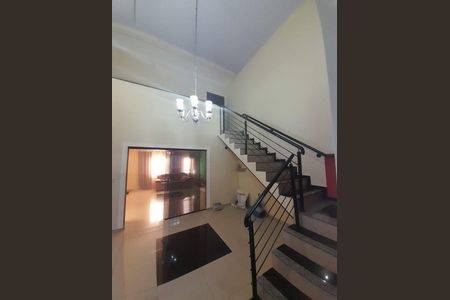 Casa à venda com 4 quartos, 234m² em Vila Manoel Ferreira, Campinas