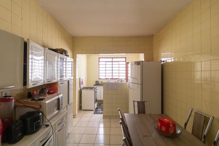 Casa à venda com 313m², 4 quartos e 2 vagas Casa à venda com 313m², 4 quartos e 2 vagasCozinha da Casa 01