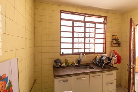 Casa à venda com 313m², 4 quartos e 2 vagas Casa à venda com 313m², 4 quartos e 2 vagasCozinha da Casa 01