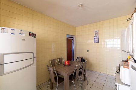 Casa à venda com 313m², 4 quartos e 2 vagas Casa à venda com 313m², 4 quartos e 2 vagasCozinha da Casa 01