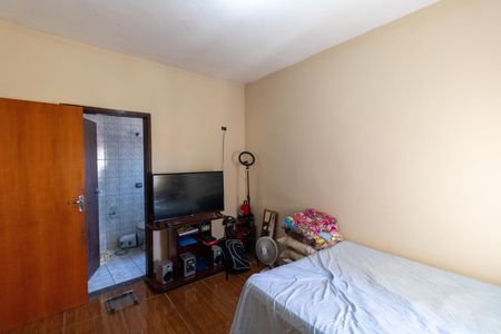 Casa à venda com 313m², 4 quartos e 2 vagas Casa à venda com 313m², 4 quartos e 2 vagasSuíte da Casa 01