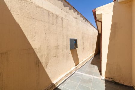 Casa à venda com 313m², 4 quartos e 2 vagas Casa à venda com 313m², 4 quartos e 2 vagasQuintal da Casa 01