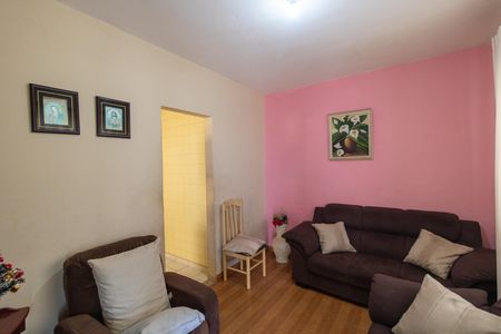 Casa à venda com 313m², 4 quartos e 2 vagas Casa à venda com 313m², 4 quartos e 2 vagasSala da Casa 01