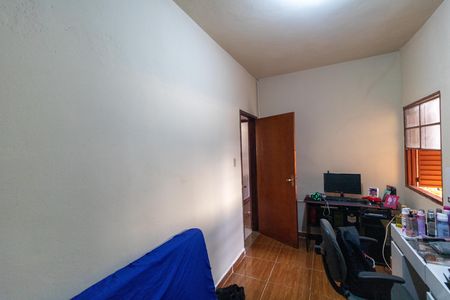 Casa à venda com 313m², 4 quartos e 2 vagas Casa à venda com 313m², 4 quartos e 2 vagasQuarto 02 da Casa 01