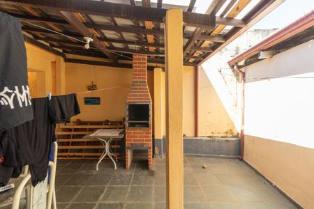 Casa à venda com 313m², 4 quartos e 2 vagas Casa à venda com 313m², 4 quartos e 2 vagasChurrasqueira da Casa 01