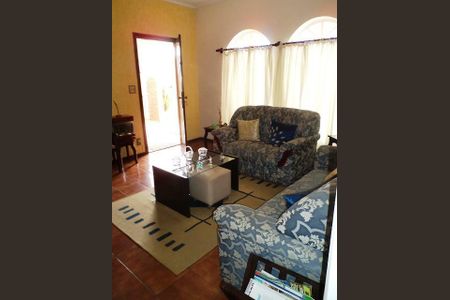 Casa à venda com 3 quartos, 156m² em Vila Joaquim Inacio, Campinas