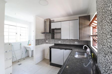 Casa para alugar com 60m², 2 quartos e 1 vaga