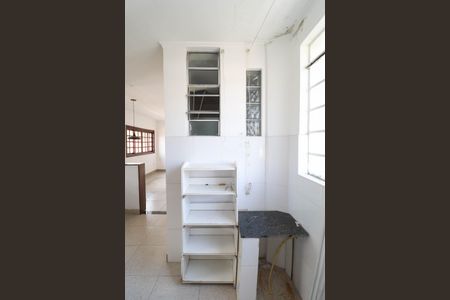 Casa para alugar com 60m², 2 quartos e 1 vaga