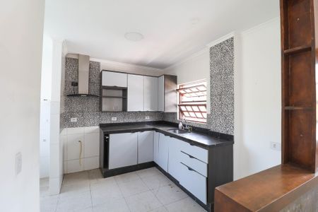 Casa para alugar com 60m², 2 quartos e 1 vaga