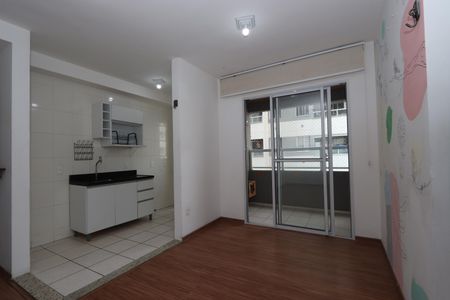 Sala de apartamento para alugar com 2 quartos, 50m² em Vila Metalúrgica, São Paulo